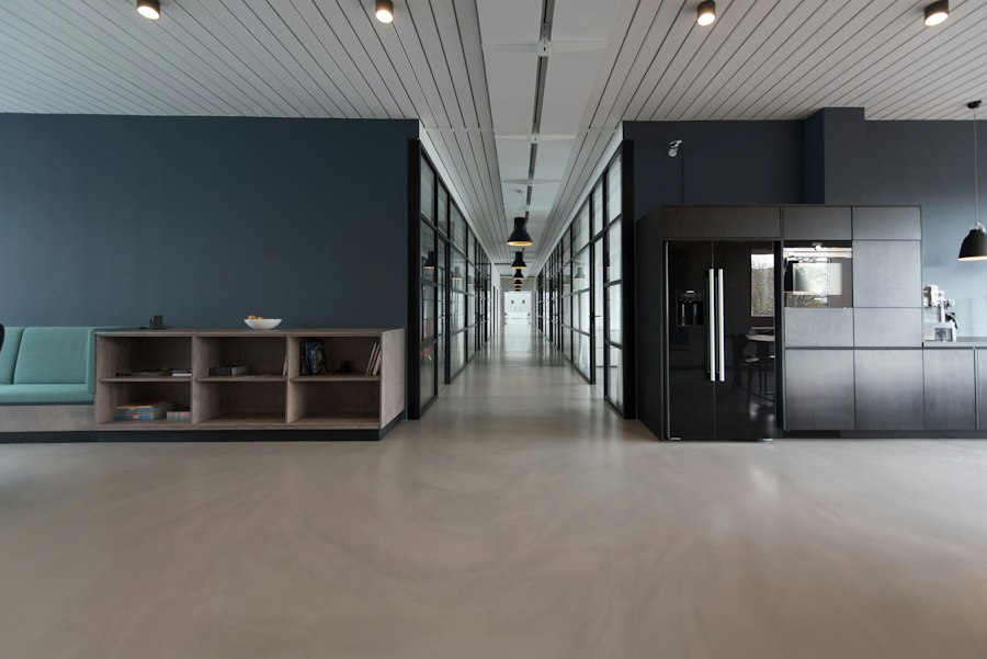 Morden Tourist Modern travel consultation office in Sector 34-A Chandigarh